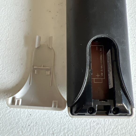 Direct TV RC66X WORKING Universal Remote Control White Gray Direct TV - Picture 3 of 3